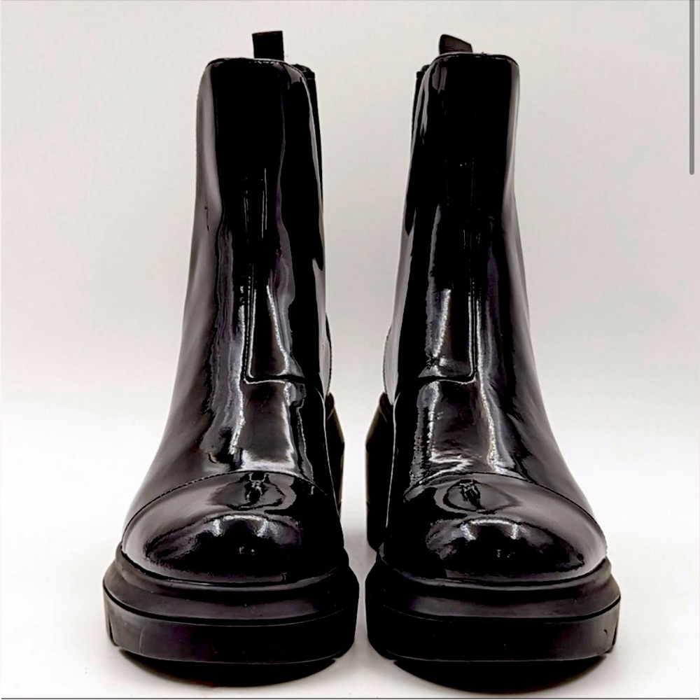 Stuart weitzman  Norah lug boot